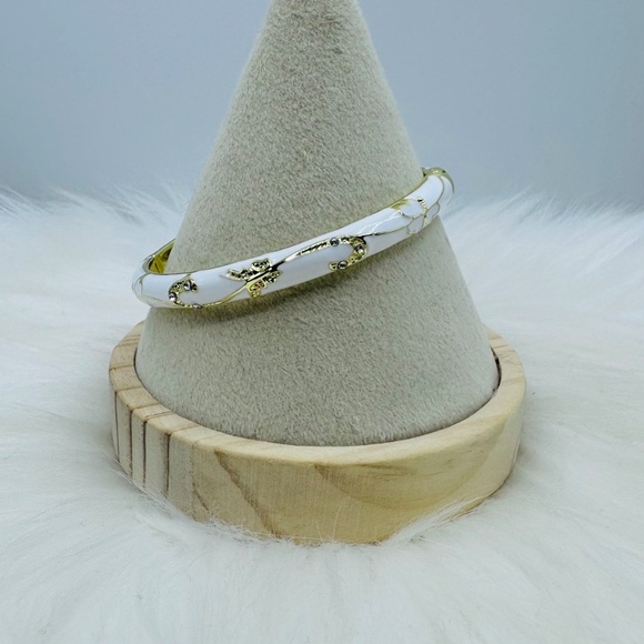 White Jasmine Floral Enamel Cloisonne Bracelet Bangle - Picture 7 of 8